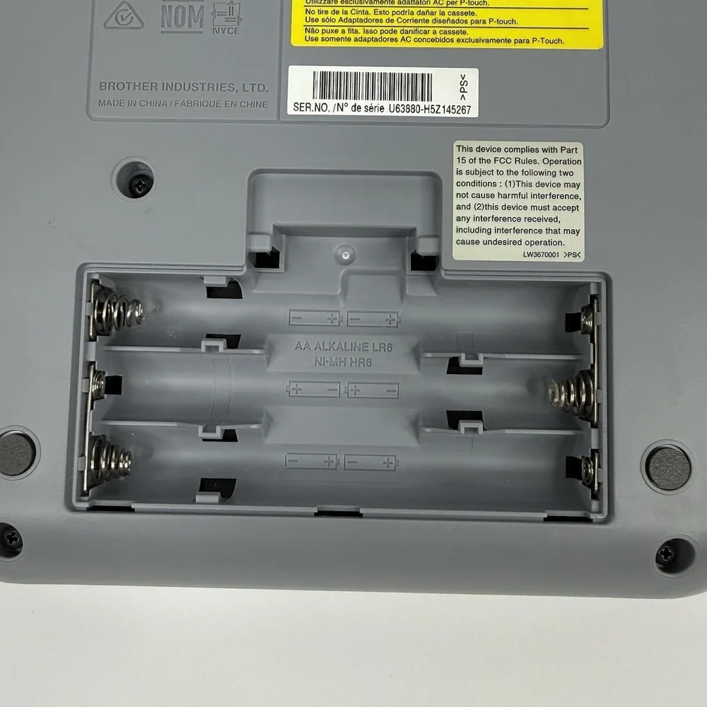 Brother P-Touch Label Maker PT-D400 Gray/White‎ With 12mm Tape Tested Working